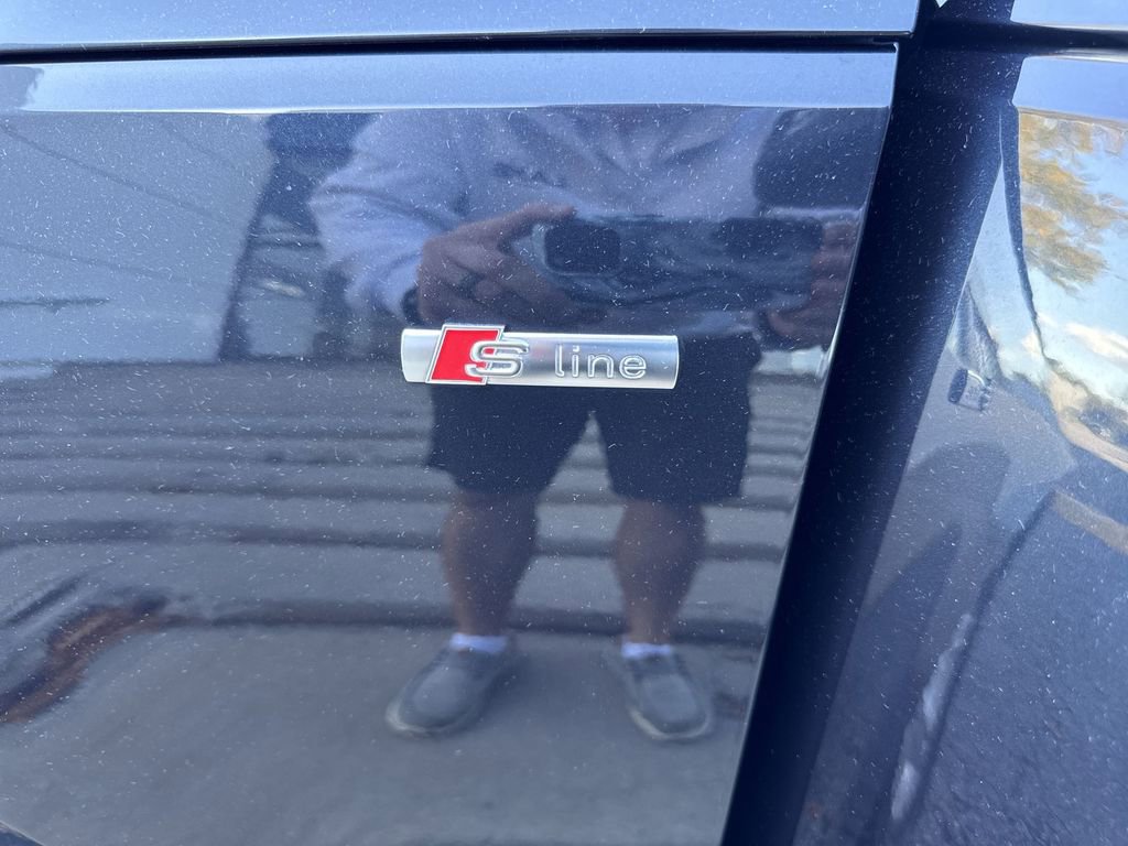 Used 2018 Audi A4 2.0T Premium w/ Convenience Package image 28