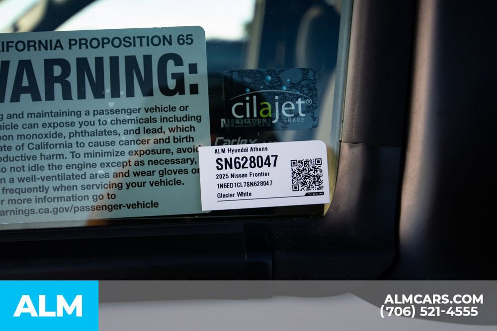 Used 2025 Nissan Frontier S w/ S Utility Package image 25