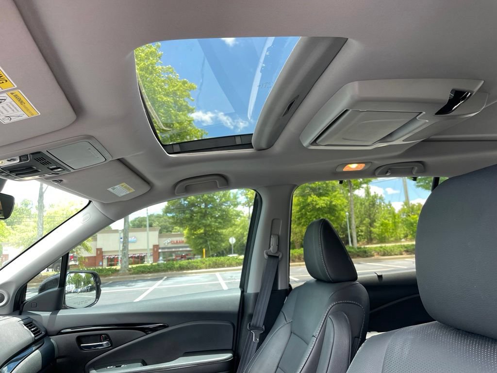 Certified 2022 Honda Pilot Elite image 29