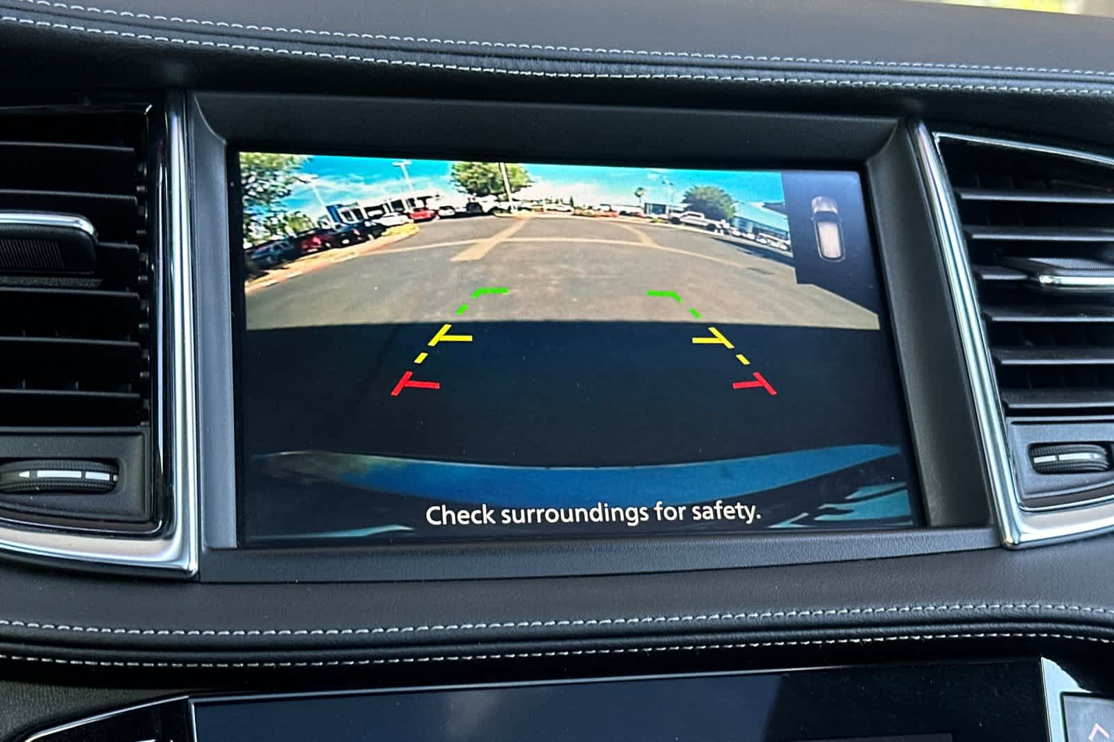 Used 2022 INFINITI QX50 Luxe AWD/4WD image 21
