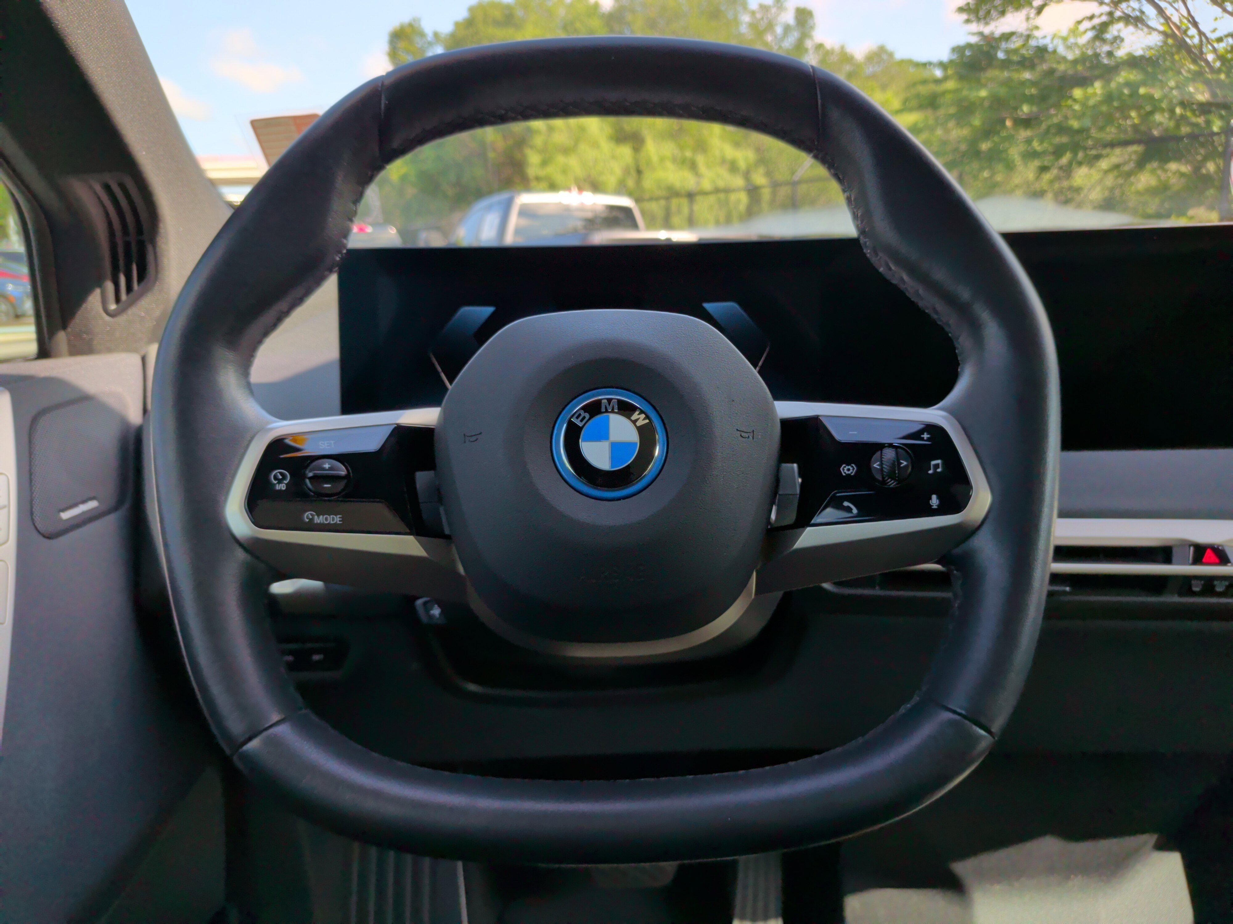 Certified 2024 BMW iX xDrive50 w/ Sport Package AWD/4WD image 22