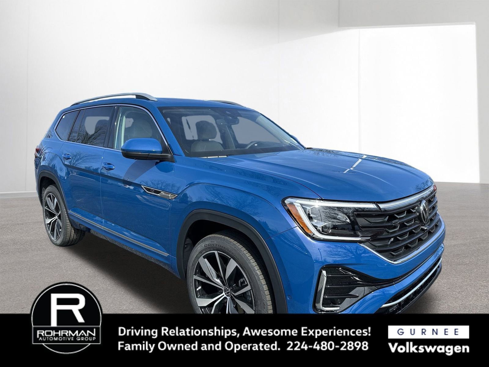 New 2025 Volkswagen Atlas SEL Premium R-Line image 2