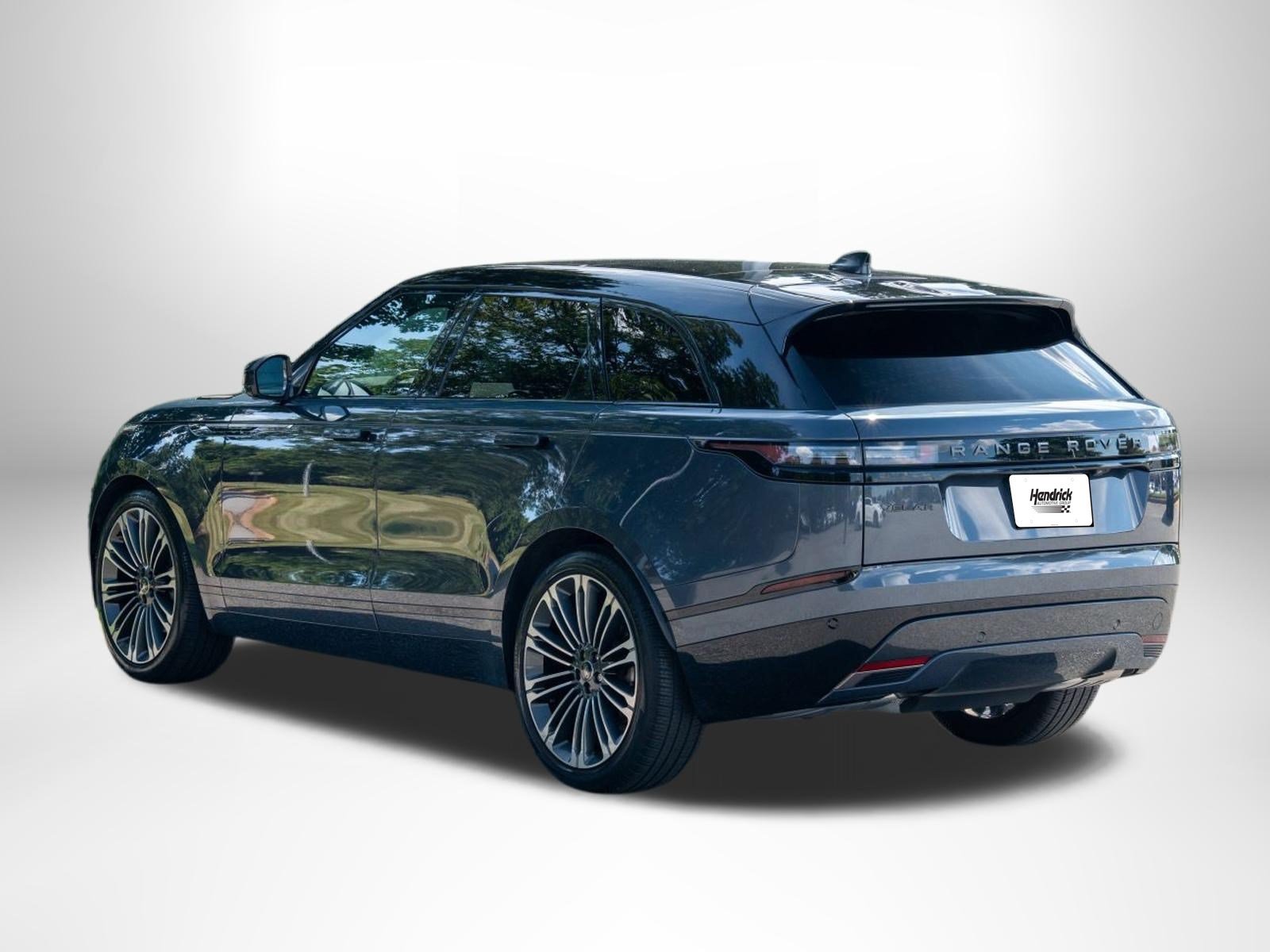 Used 2024 Land Rover Range Rover Velar Dynamic HSE AWD/4WD image 6