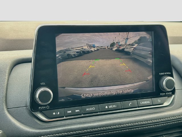 Used 2022 Nissan Rogue SV AWD/4WD image 17