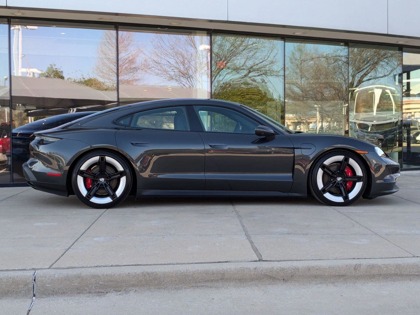 New 2025 Porsche Taycan 4S AWD/4WD image 8