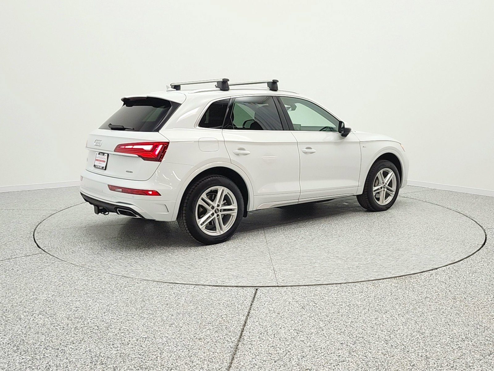 Used 2025 Audi Q5 e Premium Plus w/ Premium Plus Package image 5