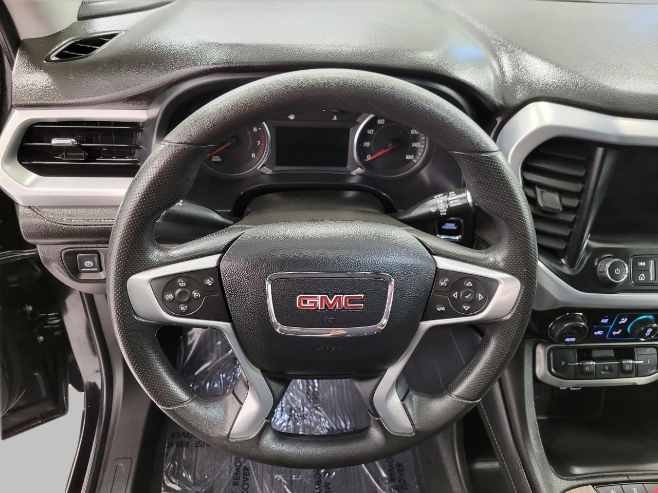 Used 2023 GMC Acadia SLE w/ Driver Convenience Package image 6