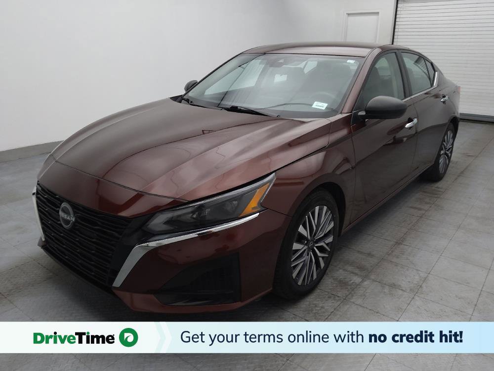 Used 2024 Nissan Altima 2.5 SV image 1