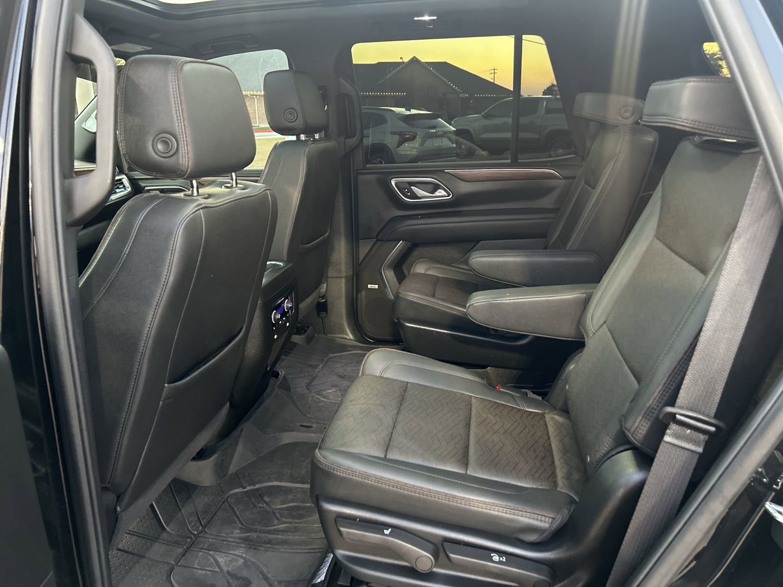 Used 2024 Chevrolet Tahoe High Country image 12