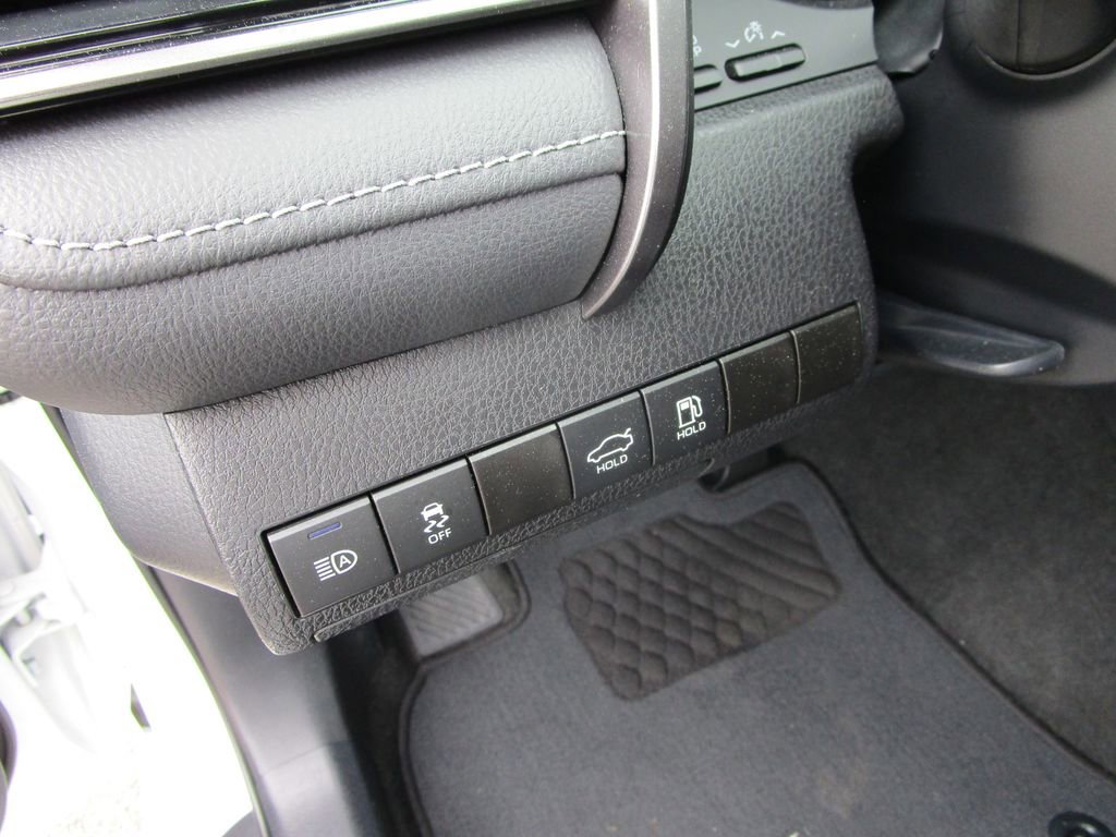 Used 2023 Toyota Camry SE w/ Convenience Package image 22