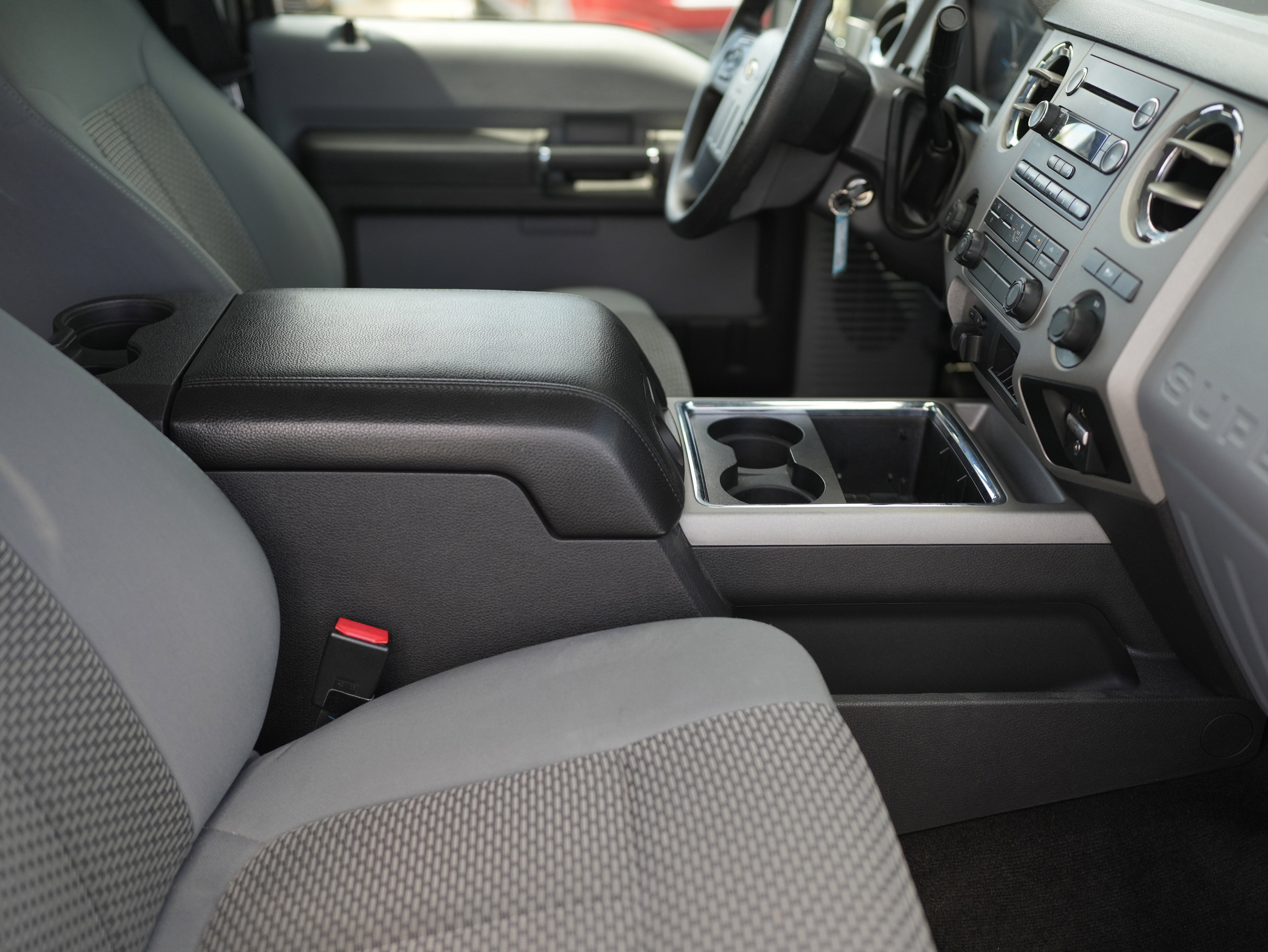 Used 2014 Ford F250 XLT w/ XTR Plus Package AWD/4WD image 18