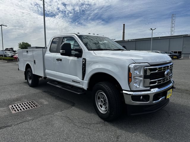 New 2024 Ford F350 XL w/ Snow Plow Prep Package AWD/4WD image 9