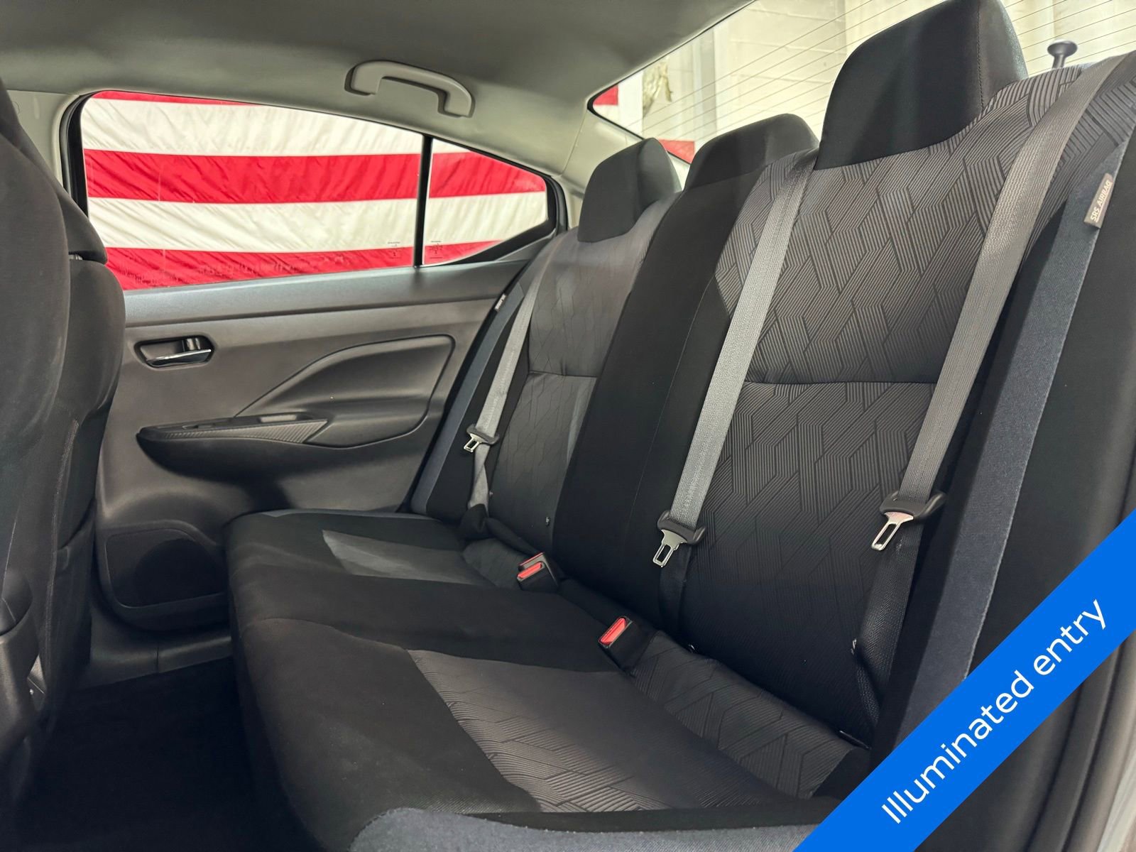 Used 2025 Nissan Versa SV image 14