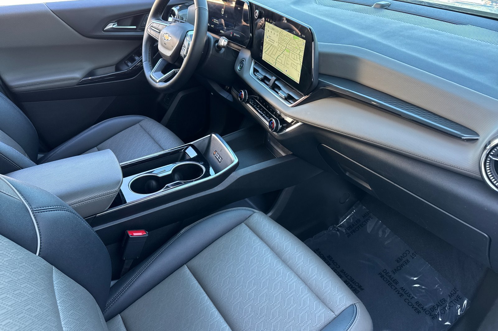 Used 2025 Chevrolet Equinox LT w/ Convenience Package II AWD/4WD image 17