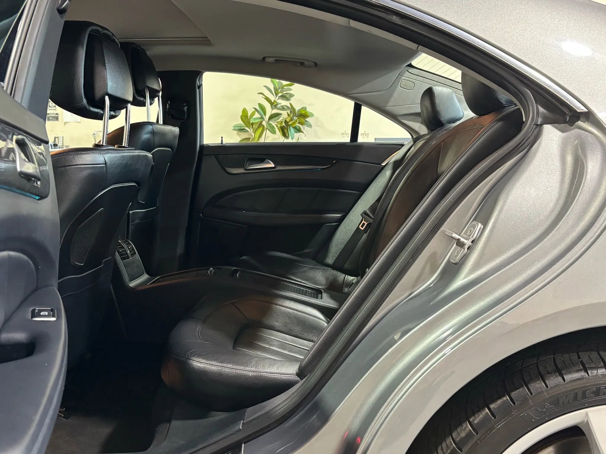 Used 2013 Mercedes-Benz CLS 550 image 10