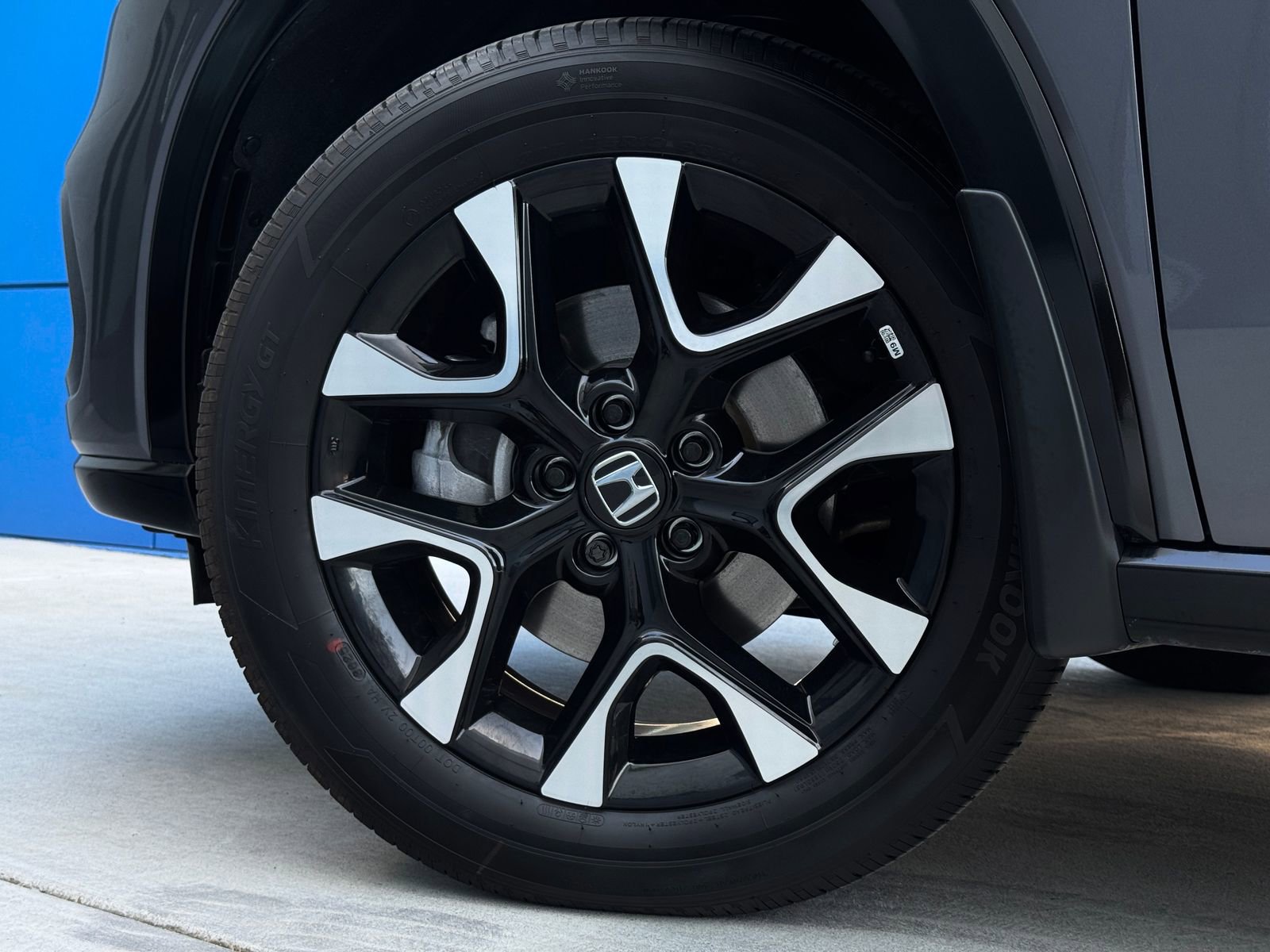 Certified 2026 Honda HR-V EX-L image 30