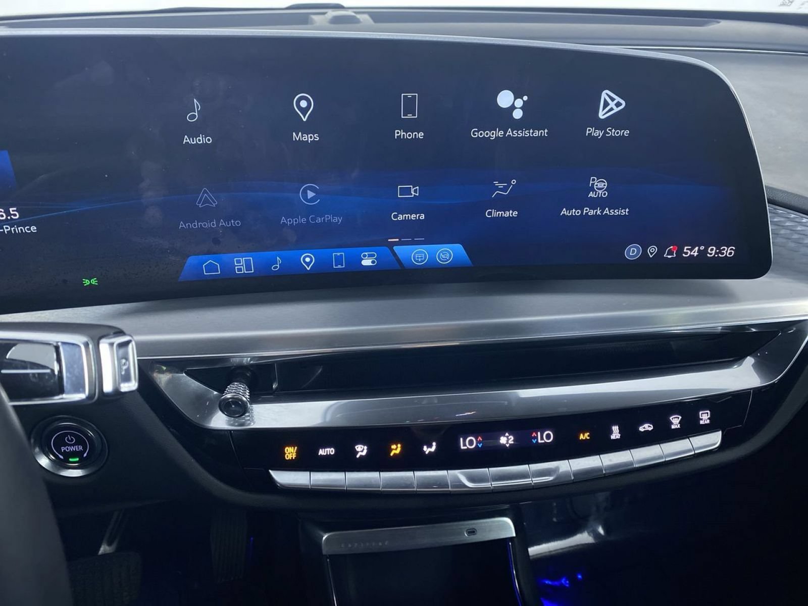 Certified 2024 Cadillac Lyriq Luxury AWD/4WD image 5