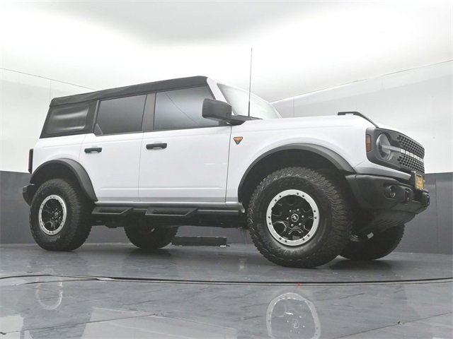 Certified 2023 Ford Bronco Badlands w/ Sasquatch Package image 33