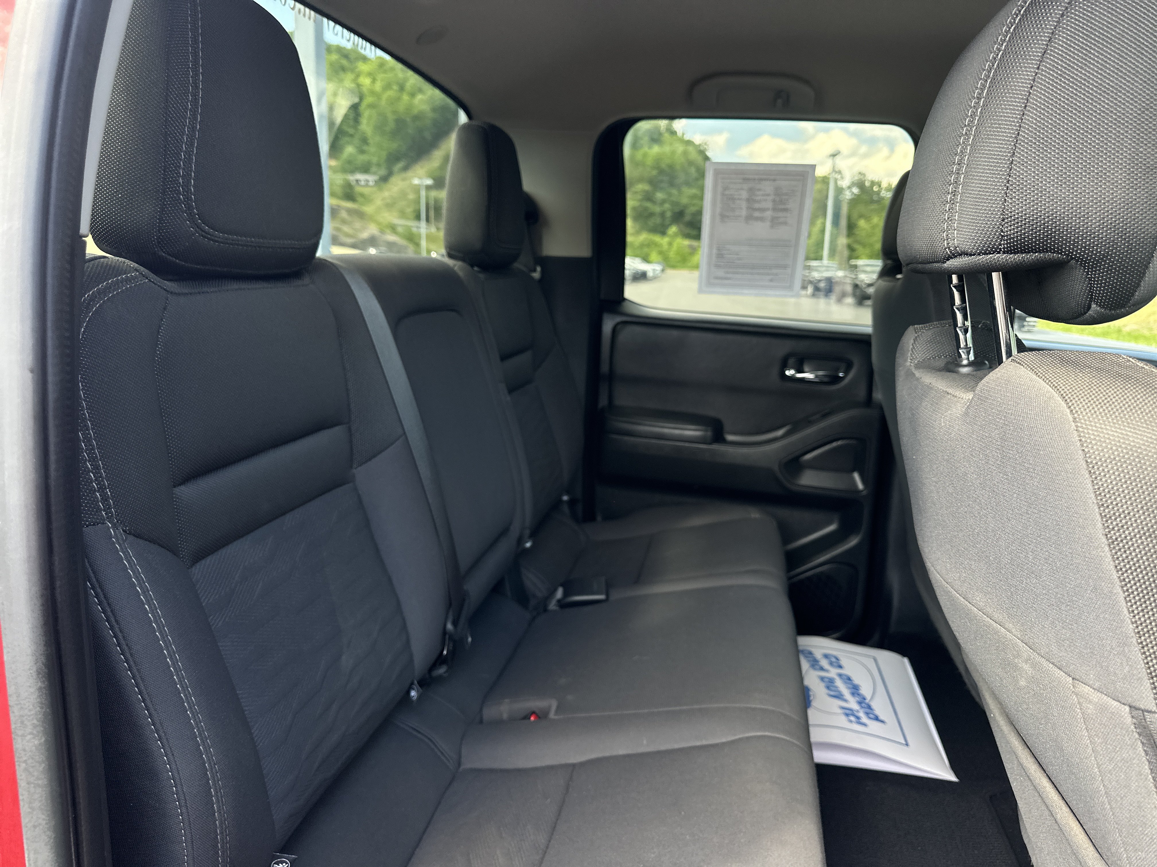 Used 2023 Nissan Frontier SV w/ Technology Package AWD/4WD image 27