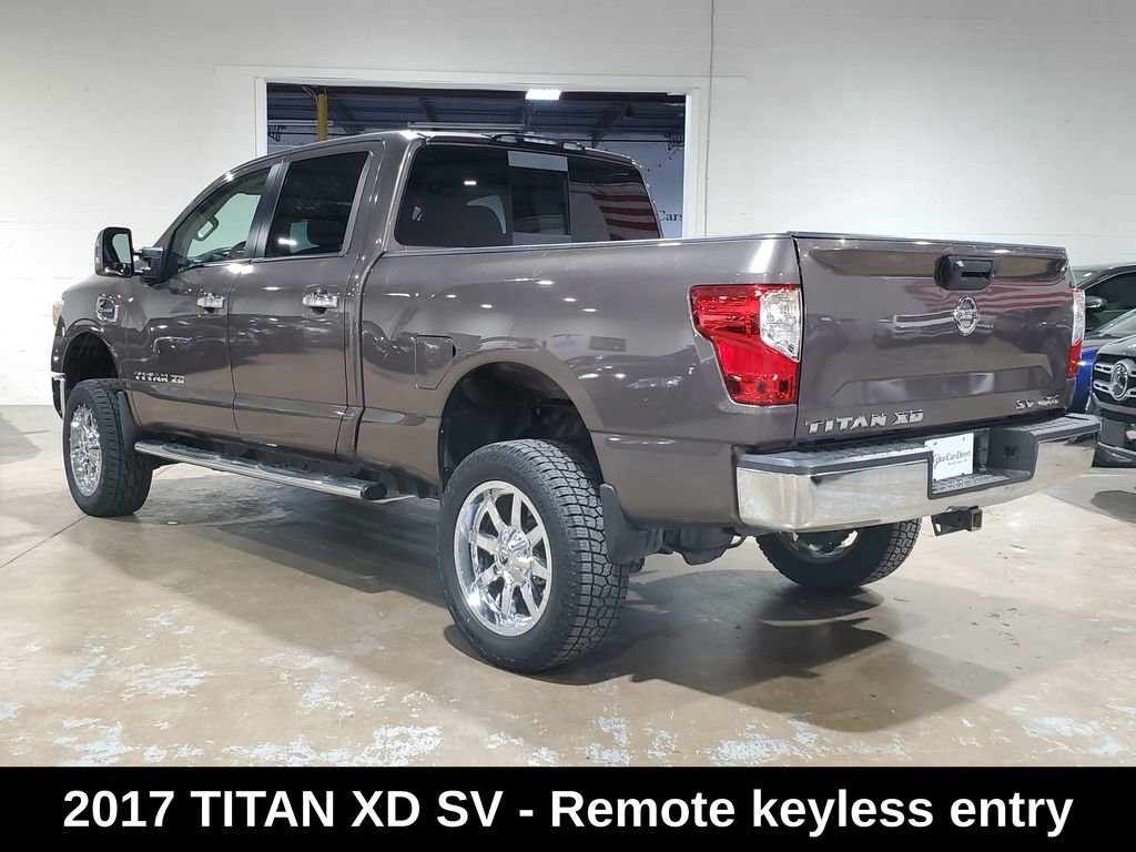 Used 2017 Nissan Titan SV AWD/4WD image 11