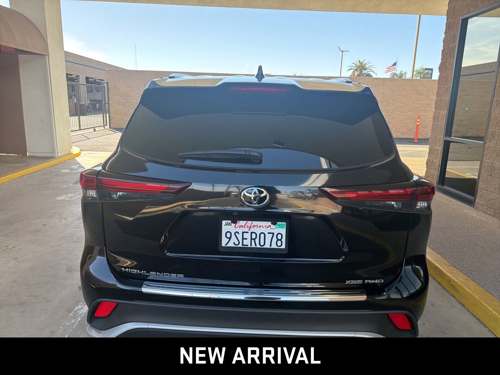 Used 2025 Toyota Highlander XSE AWD/4WD image 5