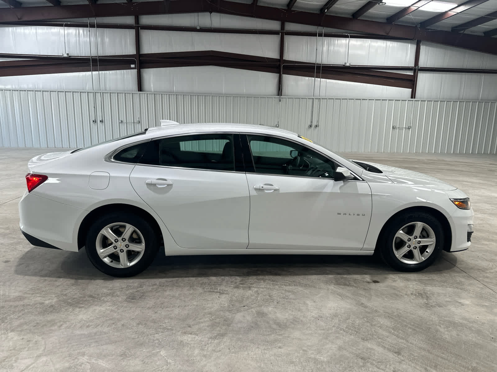 Used 2024 Chevrolet Malibu LT FWD image 6