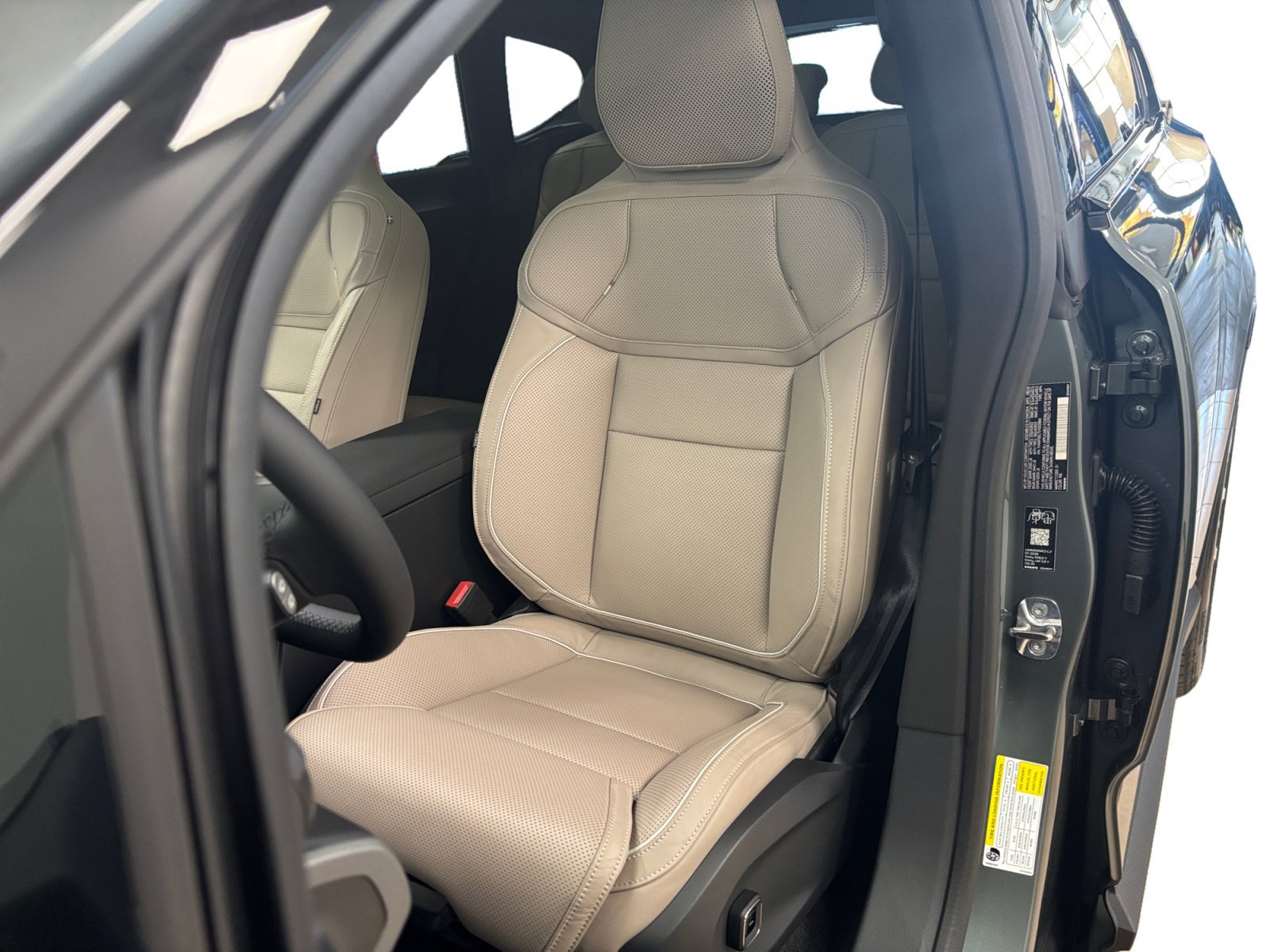 New 2027 Volvo EX60 Ultra AWD/4WD image 37