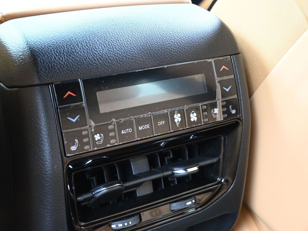 New 2025 Jeep Grand Cherokee Summit image 35