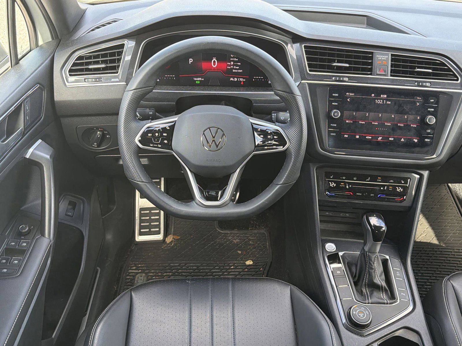 Used 2024 Volkswagen Tiguan SE R-Line AWD/4WD image 14