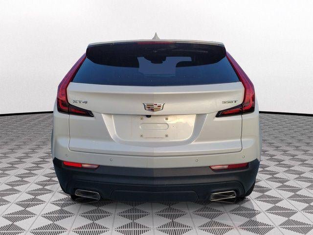 Certified 2022 Cadillac XT4 Luxury FWD image 5