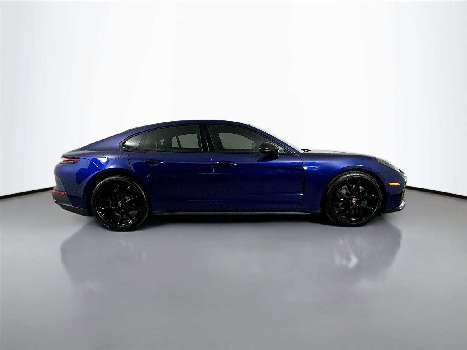 Certified 2026 Porsche Panamera 4 AWD/4WD image 8