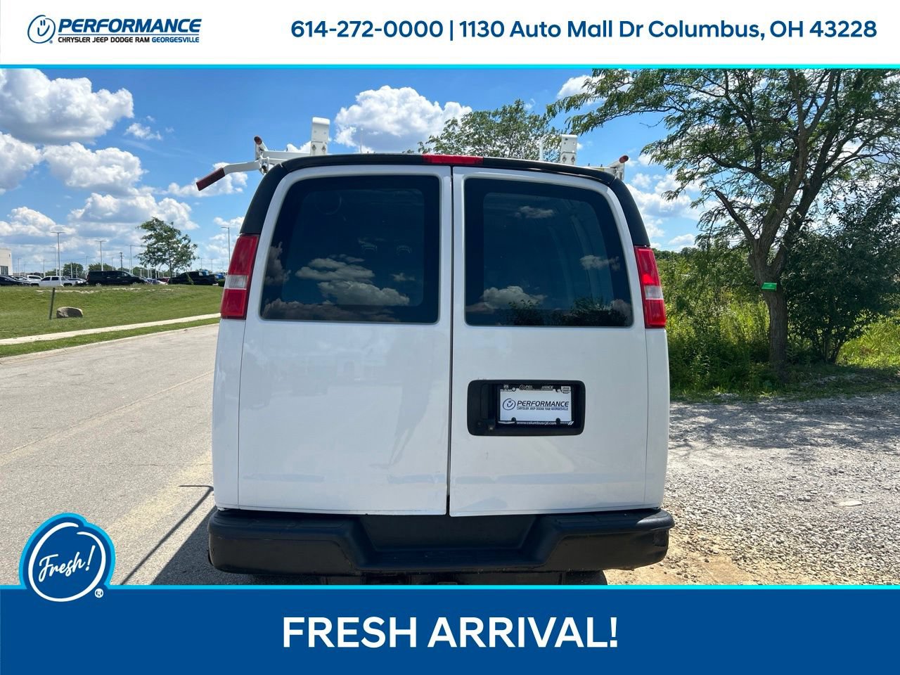 Used 2018 Chevrolet Express 2500 Extended RWD image 5