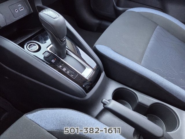 Used 2025 Nissan Versa SV FWD image 26