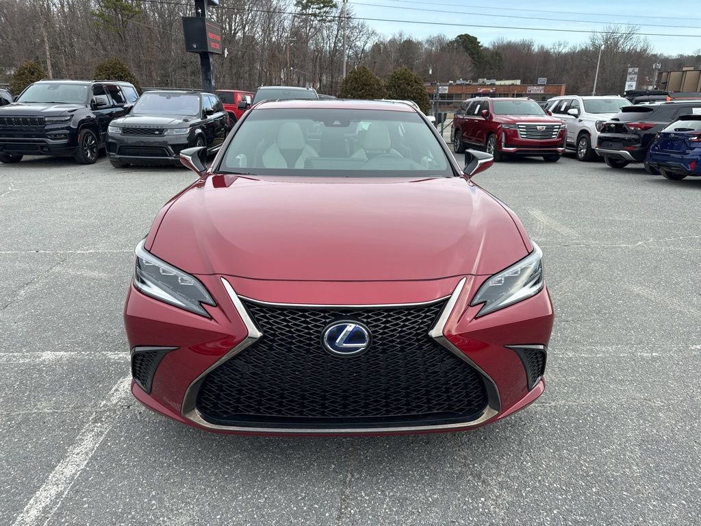 Used 2022 Lexus ES 300h F Sport image 8