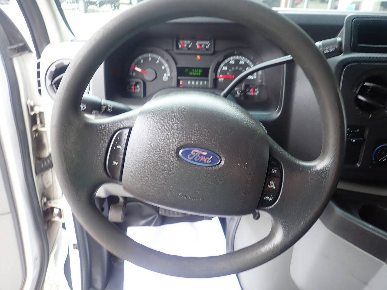 Used 2012 Ford E-250 and Econoline 250 w/ Commercial Cargo Van Pkg RWD image 6