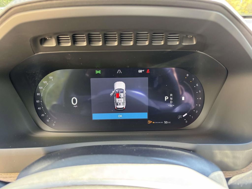 New 2026 Volvo XC90 B6 Plus w/ Protection Package Premier image 16