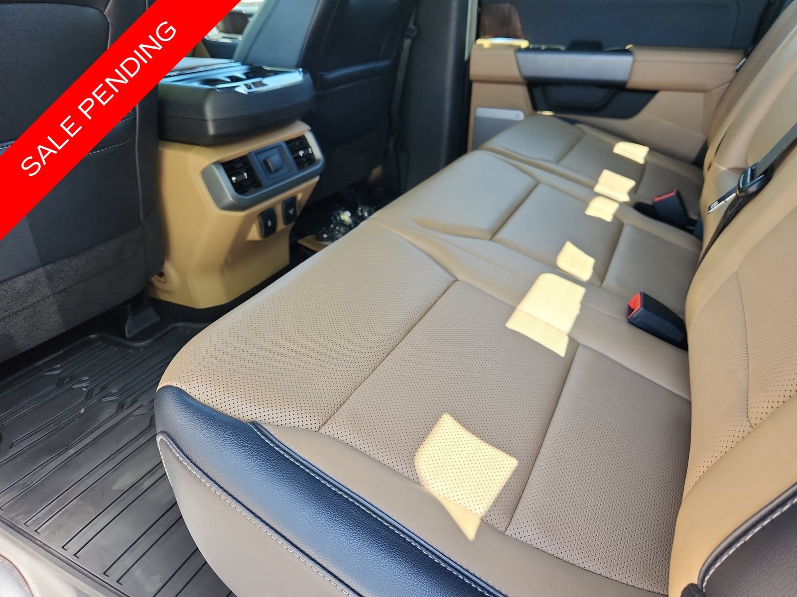 Used 2021 Ford F150 Lariat w/ Max Trailer Tow Package AWD/4WD image 11