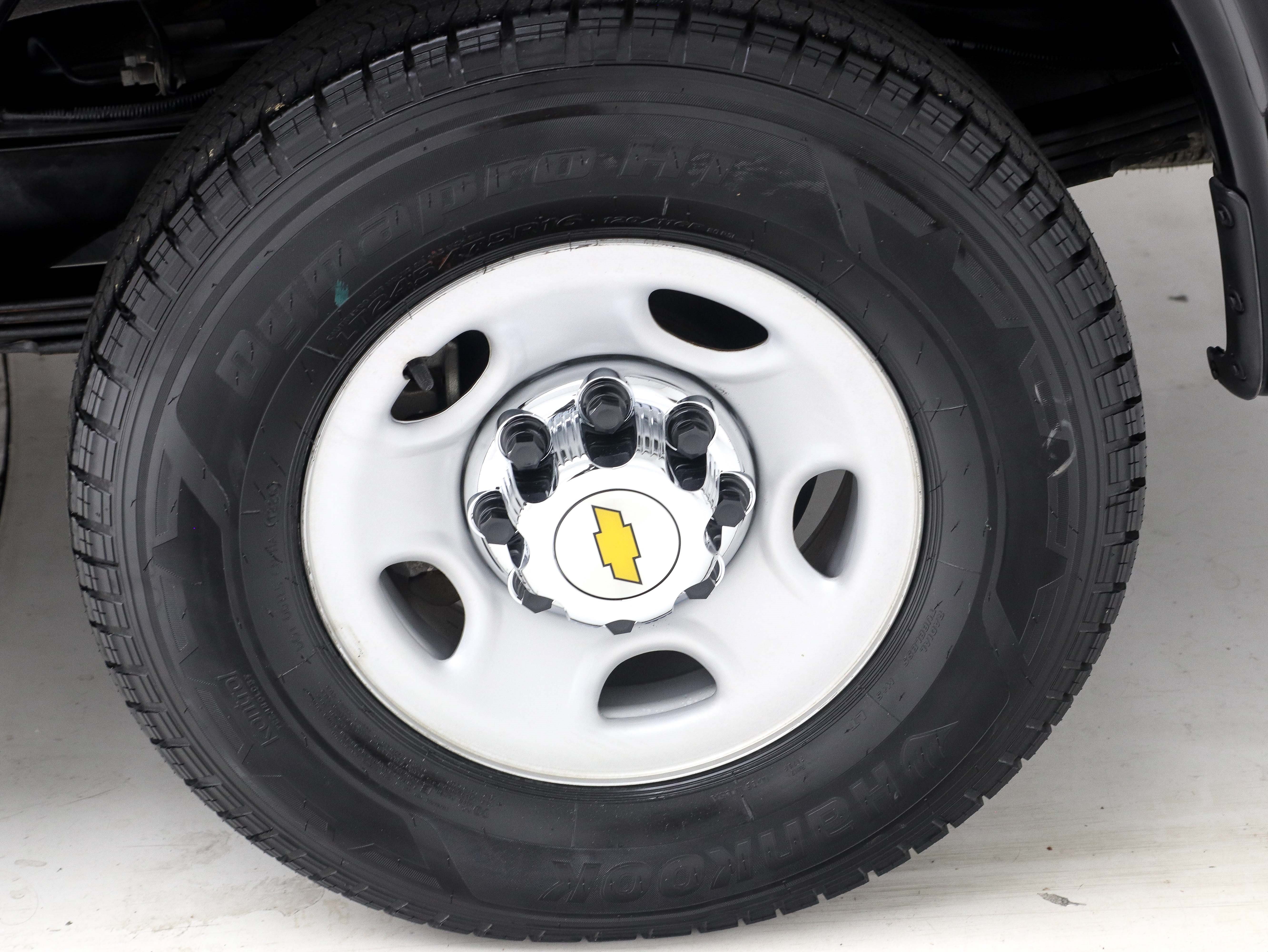 Used 2016 Chevrolet Express 2500 LS RWD image 29