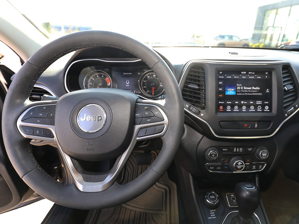 Used 2022 Jeep Cherokee Latitude Lux w/ Sun & Sound Group image 12