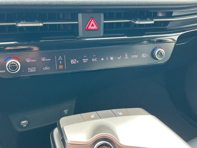 Certified 2024 Kia EV6 Light image 21