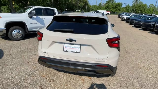 New 2026 Chevrolet Trax ACTIV w/ Sunroof Package FWD image 9