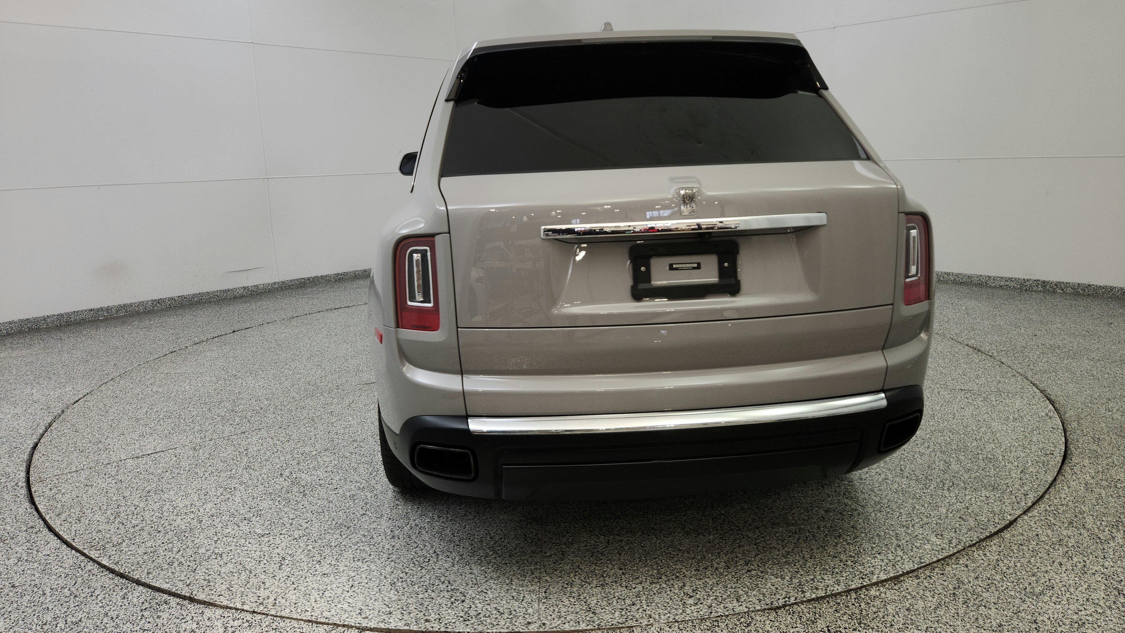 Used 2021 Rolls-Royce Cullinan AWD/4WD image 6