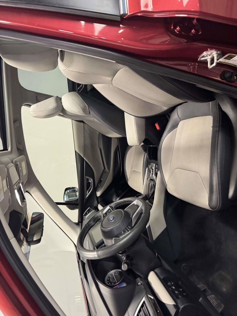 Used 2022 Subaru Forester Limited image 12