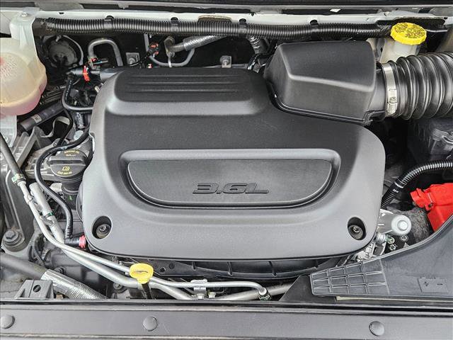 Used 2023 Chrysler Pacifica Touring-L w/ S Appearance Package image 23