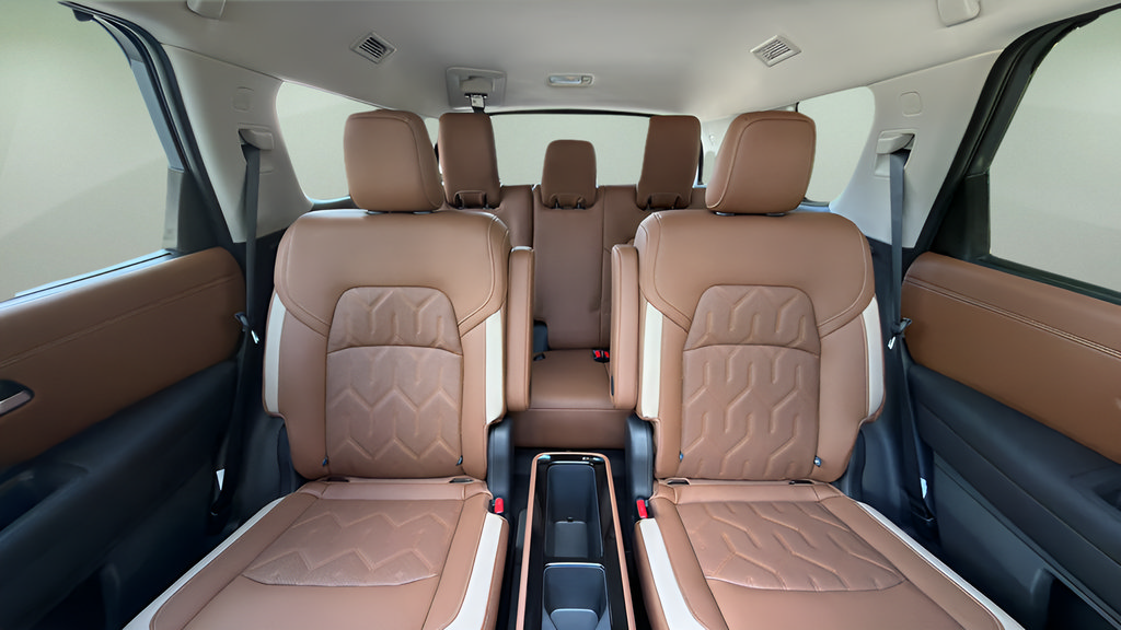New 2026 Nissan Pathfinder Platinum AWD/4WD image 18
