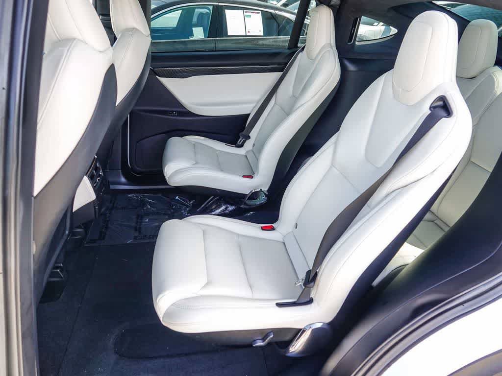 Used 2020 Tesla Model X Long Range image 16