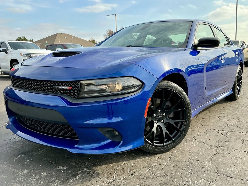 Used 2018 Dodge Charger SXT Plus w/ Blacktop Package image 3