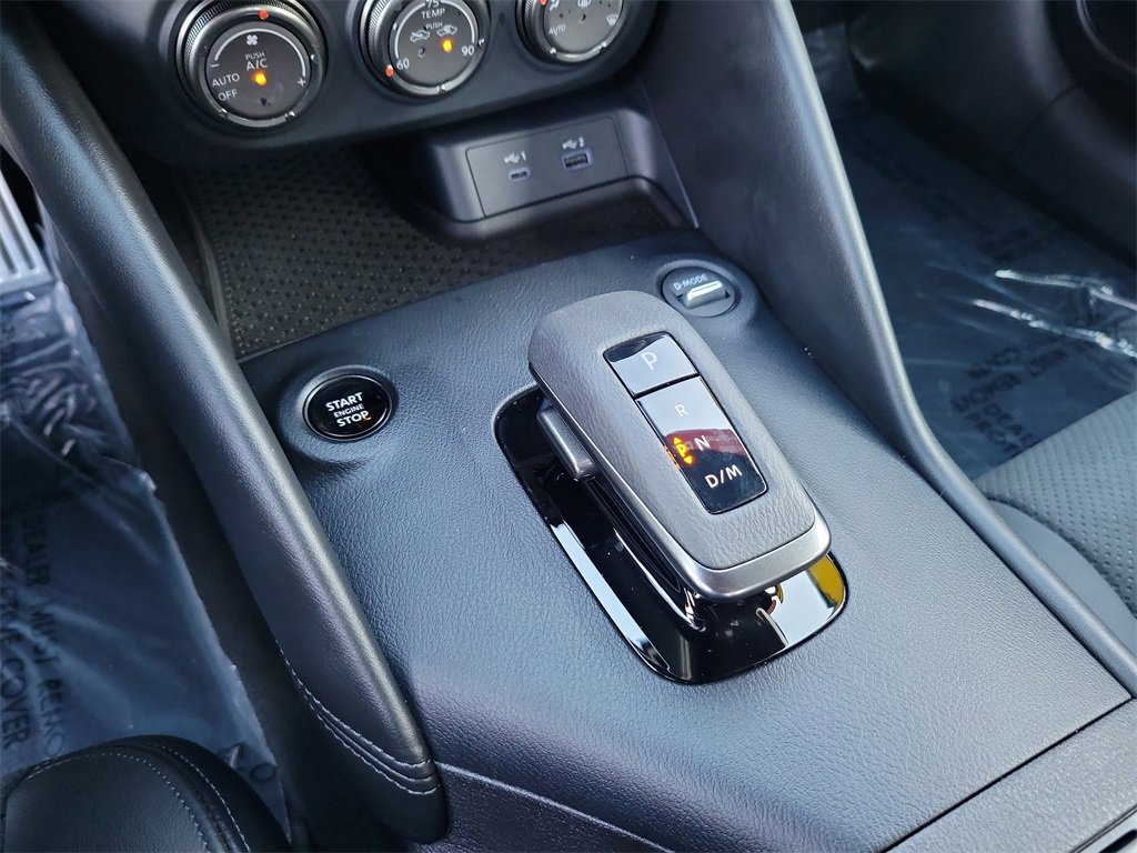 Certified 2024 Nissan Z Performance w/ Floor Mat Package image 19