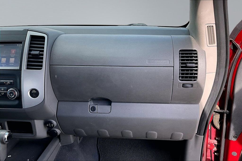 Used 2019 Nissan Frontier SV image 17