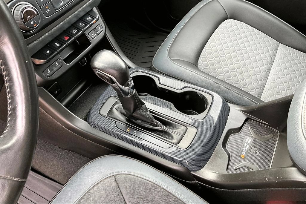 Used 2022 Chevrolet Colorado Z71 AWD/4WD image 16